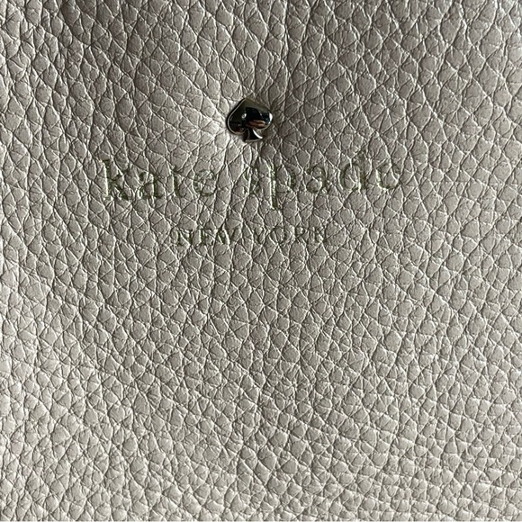 Kate Spade Large Tote Shoulder Bag with chain handles. Cream  color - Picture 6 of 16